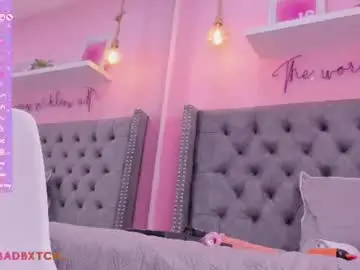 Chaturbate Free Live Porn of realbadbxtch