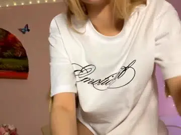 Chaturbate Live Sex Cam of bebravee