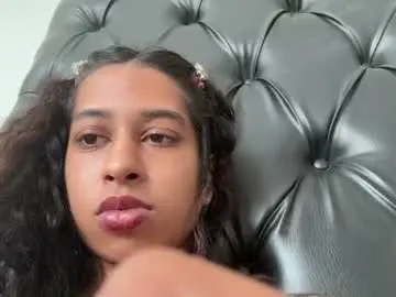Chaturbate Live Porn of indanbella19