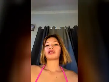 Chaturbate Adult Video Chat of urcutiepiegirl