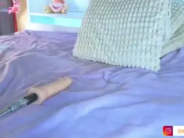 Chaturbate Watch Live Sex Cams of chiaretta99