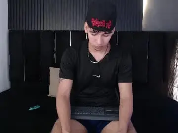 Chaturbate Private Sex Chat of dominic_ghost