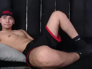 Chaturbate Watch Live Sex Cams of dominic_ghost