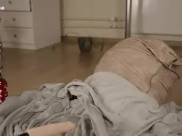 Chaturbate Nude Webcam of jennyplaudis_