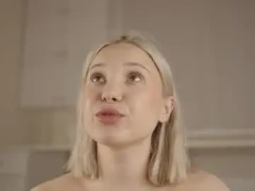 Chaturbate Free Porn Cam of jennyplaudis_