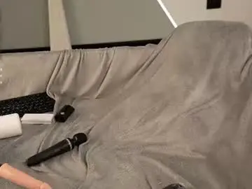 Chaturbate Sex Chat of jennyplaudis_