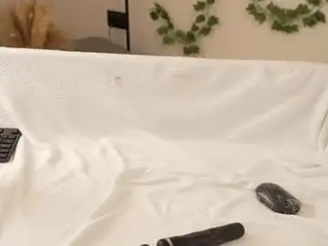 Chaturbate Live Sex of jennyplaudis_