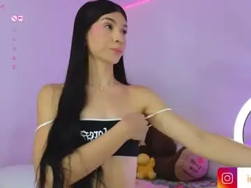 Chaturbate Live Sex Cam of im__isabella