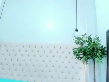 Chaturbate Live Sex Cam of victoria_colemann