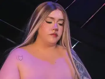 Chaturbate Live Sex Cam of victoria_rossy_