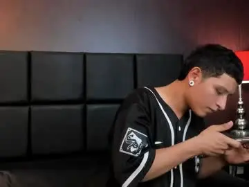 Chaturbate Best live sex cam show of giax_