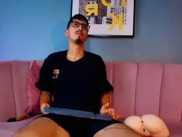 Chaturbate Private Sex Chat of keny_romero