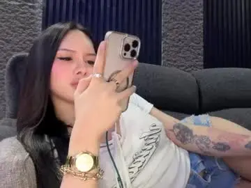 Chaturbate Adult Webcams of hugecockeightine