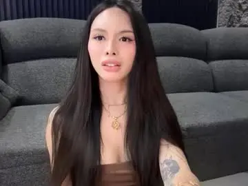 Chaturbate Nude Webcam of hugecockeightine