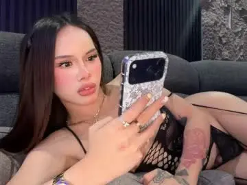 Chaturbate Live Sex of hugecockeightine