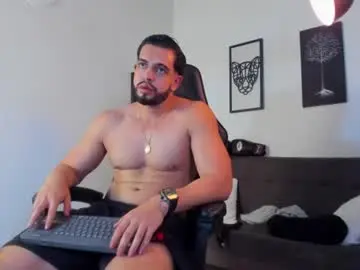 Chaturbate Live Sex Cam of mark_x23