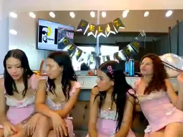Chaturbate Free Porn Cam of petitestrawberry18
