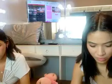 Chaturbate Live Porn of petitestrawberry18