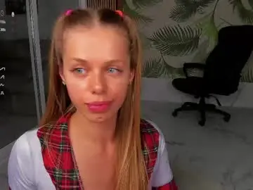 Chaturbate Live Porn of tiny__alice