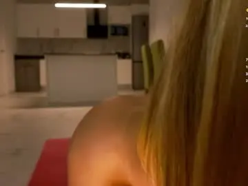 Chaturbate Live Sex Cam of tiny__alice