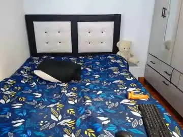 Chaturbate Watch Live Sex Cams of alexis_brown11