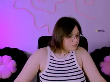 Chaturbate Live Sex Cam of freya_cute_