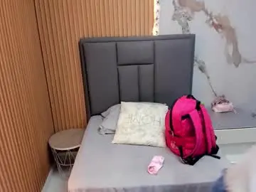 Chaturbate Live Sex Cam of isisleroy