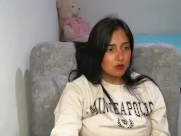 Chaturbate Watch Live Sex Cams of couplecaliente10