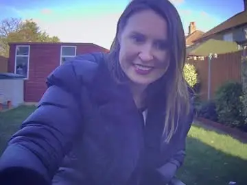 Chaturbate Free Live Porn of eatmypie69