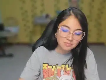 Chaturbate Free Porn Cam of littleprety6969