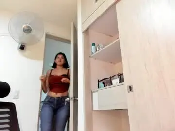 Chaturbate Adult Webcams of nahomi2021