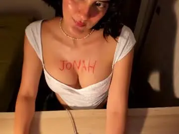 Chaturbate Live Sex Cam of nahomi2021