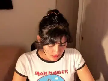 Chaturbate Live Sex Cam of nahomi2021