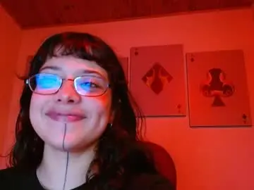 Chaturbate Watch Live Sex Cams of petite_melodyy