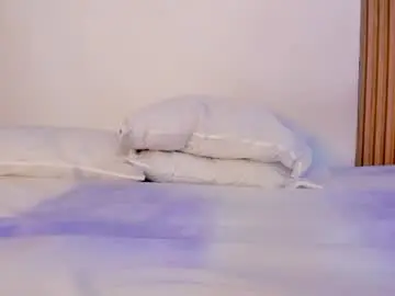 Chaturbate Live Sex Cam of valee_gomezz1