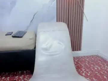 Chaturbate Live Porn of mckinley_os