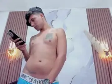Chaturbate Free Porn Cam of mckinley_os