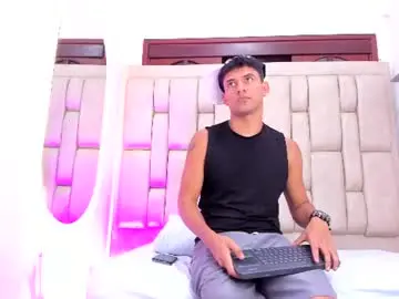 Chaturbate Best live sex cam show of mckinley_os