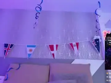 Chaturbate Live Sex Cam of ashleey_vega