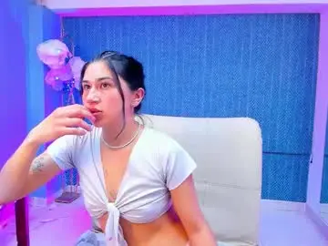 Chaturbate Watch Live Sex Cams of leamoreau__