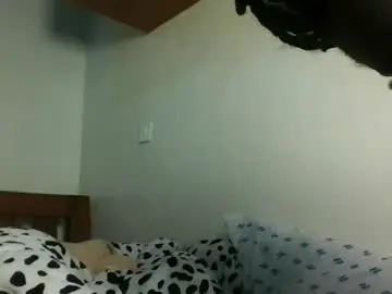 Chaturbate Best live sex cam show of sexykitten200