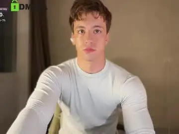 Chaturbate Free Porn Cam of adampolerno