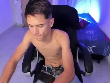 Chaturbate Free Live Porn of aron_boyy