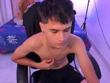 Chaturbate Live Porn of aron_boyy