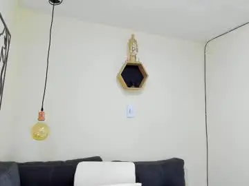 Chaturbate Live Sex Cam of big_valentinhunk7