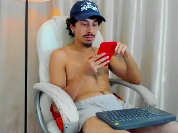 Chaturbate Sex Chat of nicopapi_