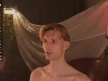 Chaturbate Best live sex cam show of artkita