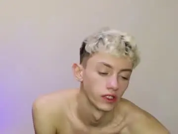 Chaturbate Adult Video Chat of leonlure