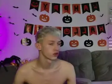 Chaturbate Live Sex Cam of leonlure
