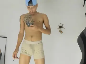 Chaturbate Watch Live Sex Cams of masteralda09